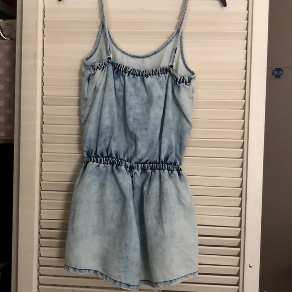 Jean Denim Romper Size Small New with Tags! - Picture 2 of 3